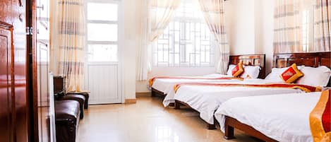 Minibar, desk, iron/ironing board, free WiFi