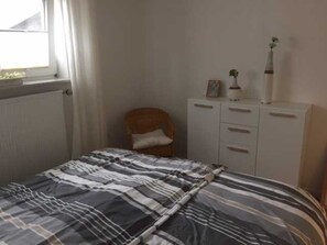 1 chambre, fer et planche Ă repasser, Wi-Fi, draps fournis