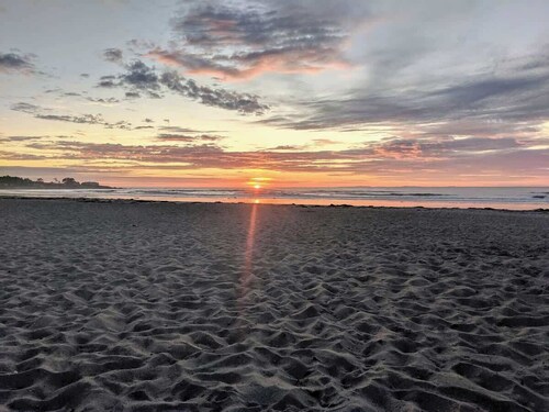 Walk 2 Beach/peaceful/quiet Surfhouse Retreat
