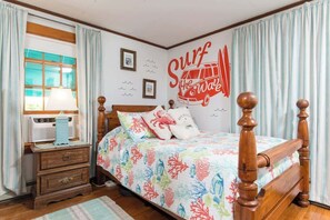 4 bedrooms, desk, iron/ironing board, free WiFi