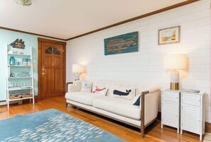 Smart TV, video games, DVD player, ping pong