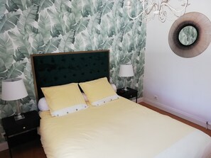2 chambres, fer et planche Ă repasser, Wi-Fi gratuit, draps fournis