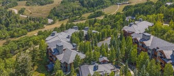 Hummingbird Lodge A101 — True Ski-In/Ski-Out • Best Ski Access in Bachelor Gulch