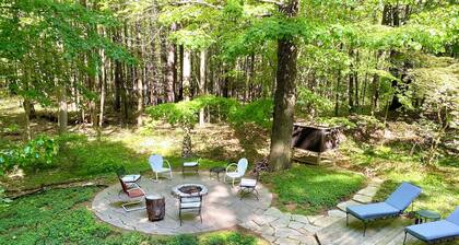 Encantadora cabaña en el bosque a poca distancia del lago Michigan