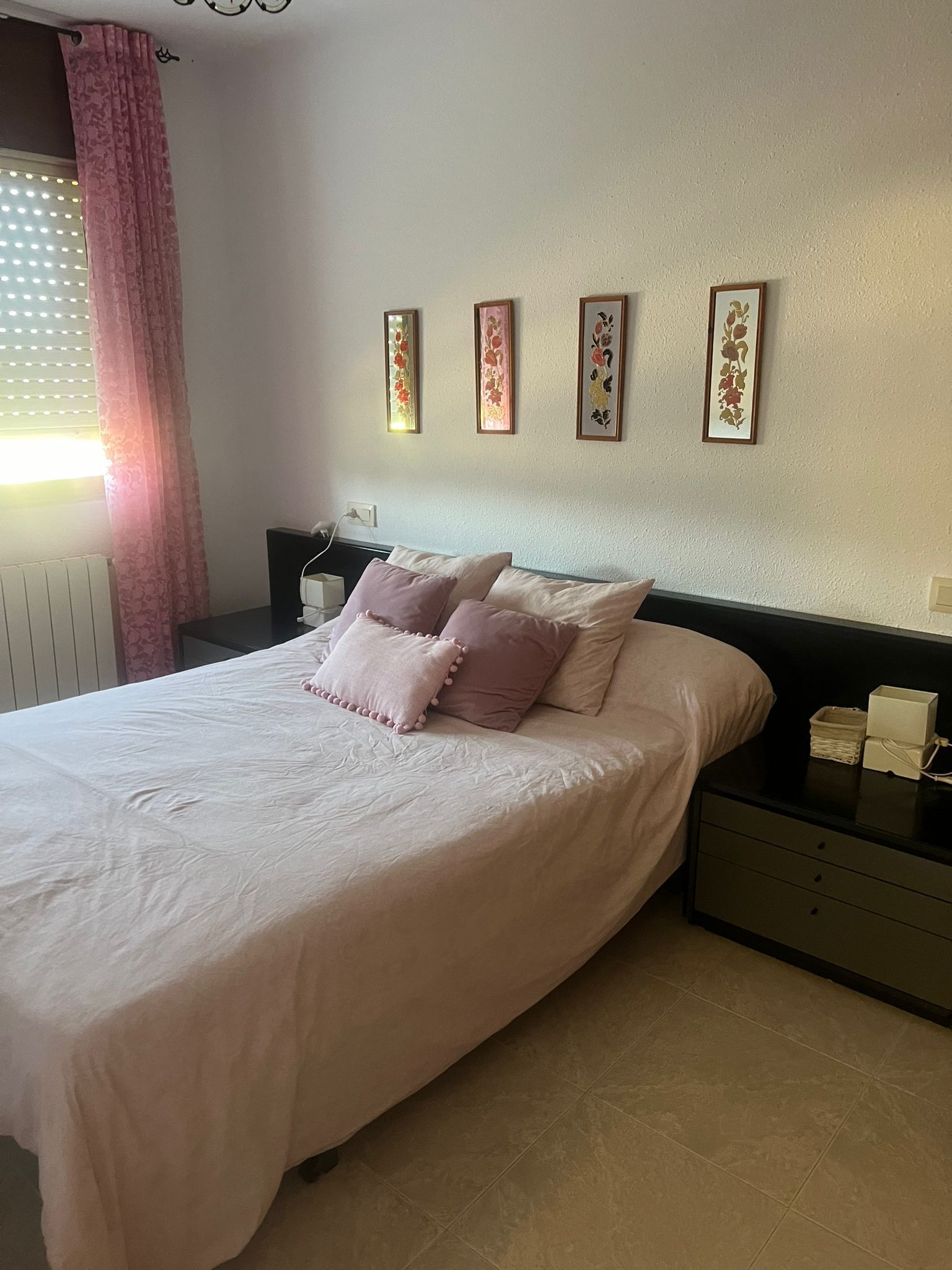 3 slaapkamers, een bureau, een strijkplank/strijkijzer, gratis wifi