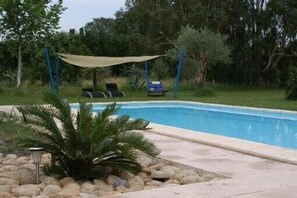 Pool - Rural cottage, Catalan farmhouse from the 19th century, in the heart Roussillon (Ille-Sur-Têt)