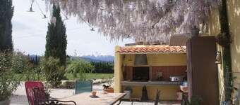 Rural cottage, Catalan farmhouse from the 19th century, in the heart Roussillon
