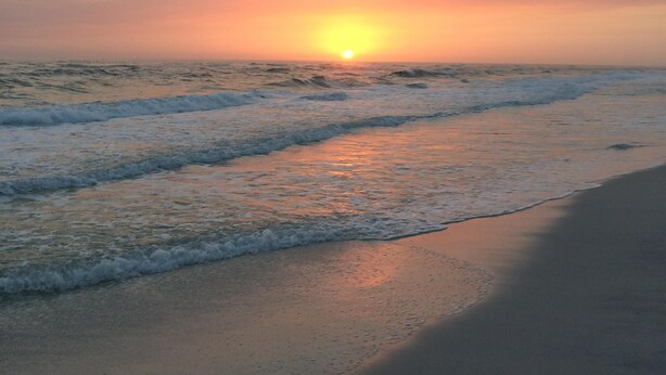 A beach with waves and a sunset. - Beachfront II Condos. Affordable Get-Away with Public Beach Access! (Santa Rosa Beach)