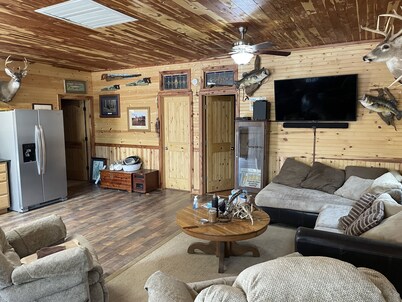 Newly Renovated Super Clean Cabin on Truman Lake Warsaw, Clinton, Bucksaw.