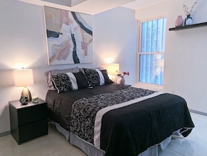 2 Schlafzimmer, Schreibtisch, Bügeleisen/Bügelbrett, kostenloses WLAN