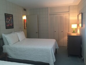 2 dormitorios, tabla de planchar con plancha, wifi gratis y ropa de cama