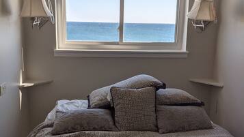 Strykejern/-brett, wi-fi (inkludert) og sengetøy