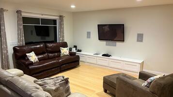 TV connectée, lecteur de DVD, vidéothÚque, chaßne hi-fi