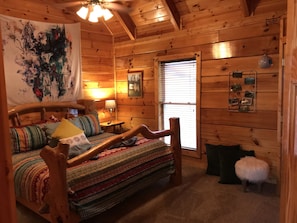 6 bedrooms, iron/ironing board, free WiFi, bed sheets