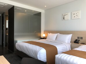 Sistema de insonorización, wifi gratis, ropa de cama