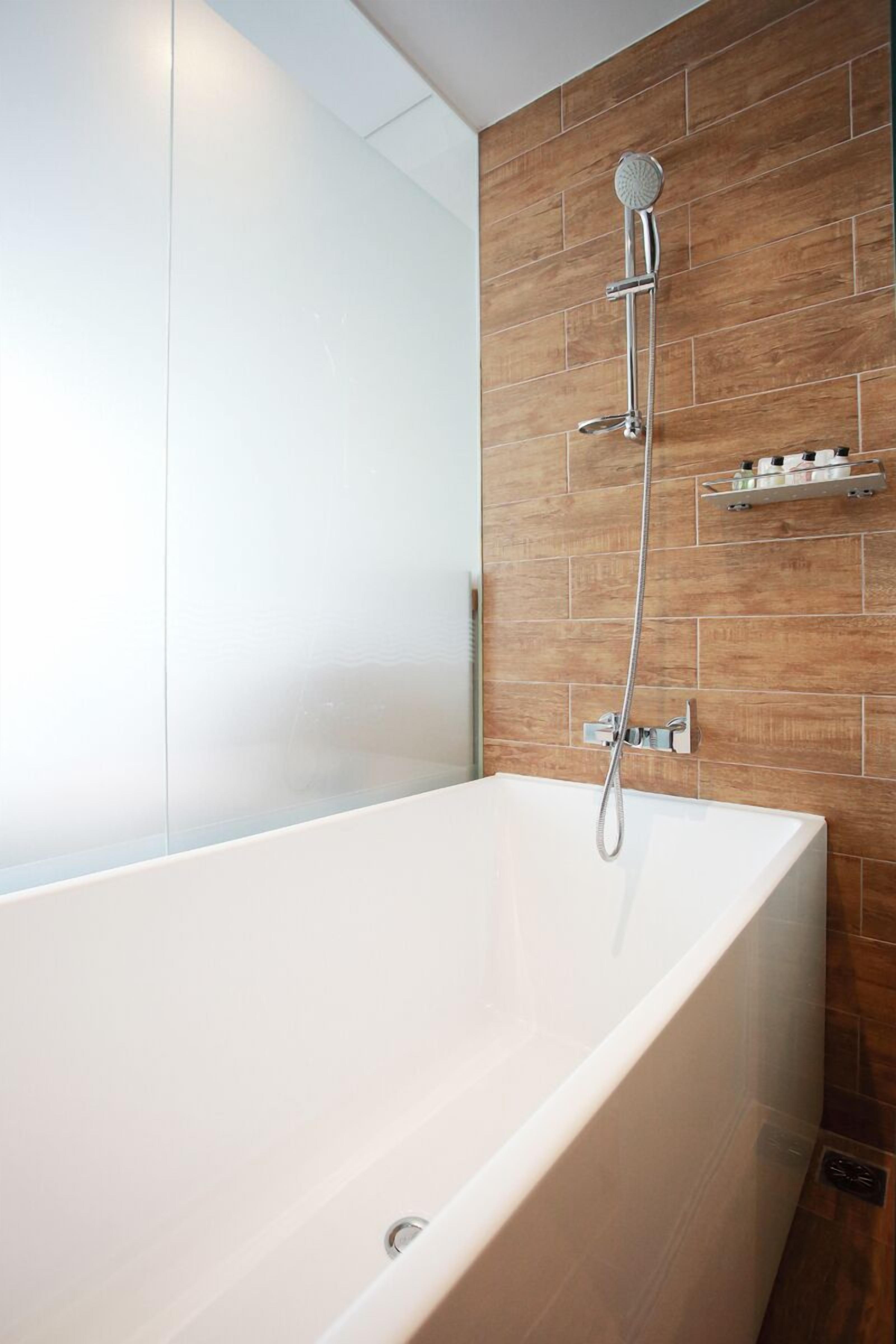 1 bedroom, soundproofing, free wifi, bed sheets