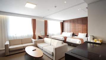 City Suite | Soundproofing, free WiFi, bed sheets, wheelchair access