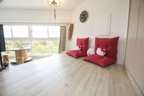 Flat-screen TV - Garden House 152 (Tainan)