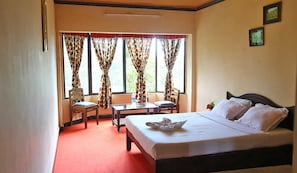 Deluxe Room, Valley View | In-room safe, desk, free WiFi