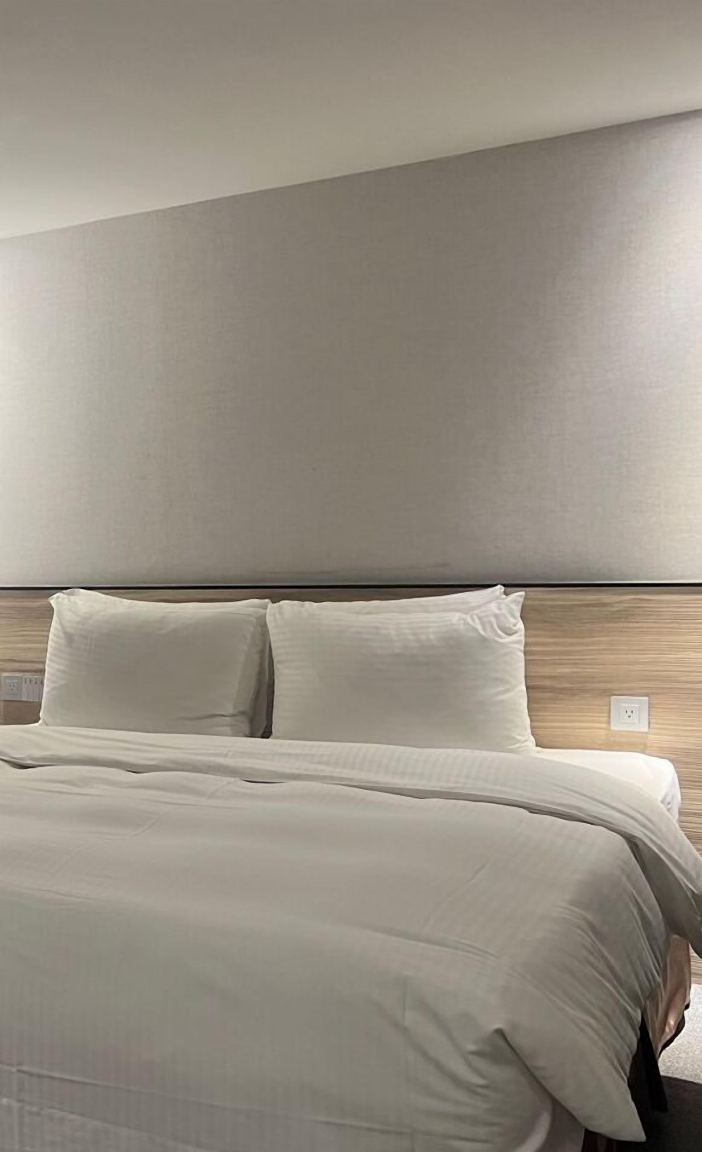 down duvets, in-room safe, desk, laptop workspace