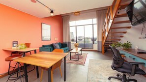 Studio Apartment | บริเวณนั่งเล่น