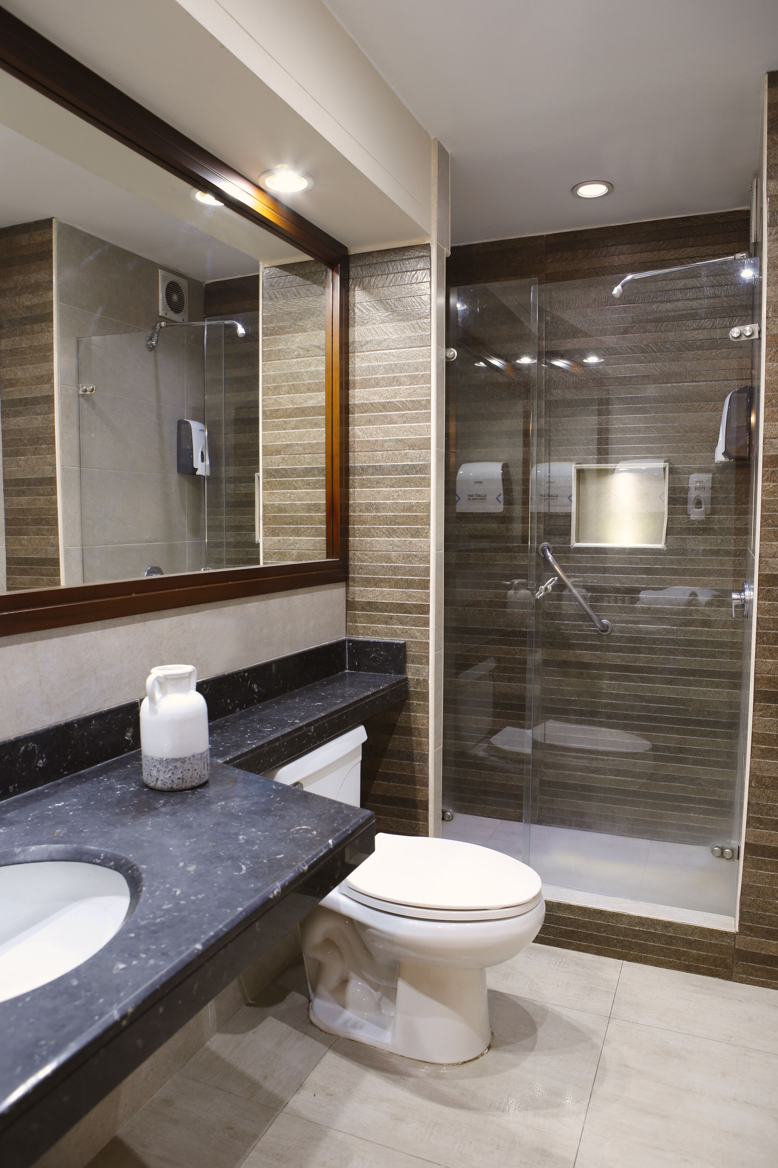 Foto - Selina Chapinero Bogota