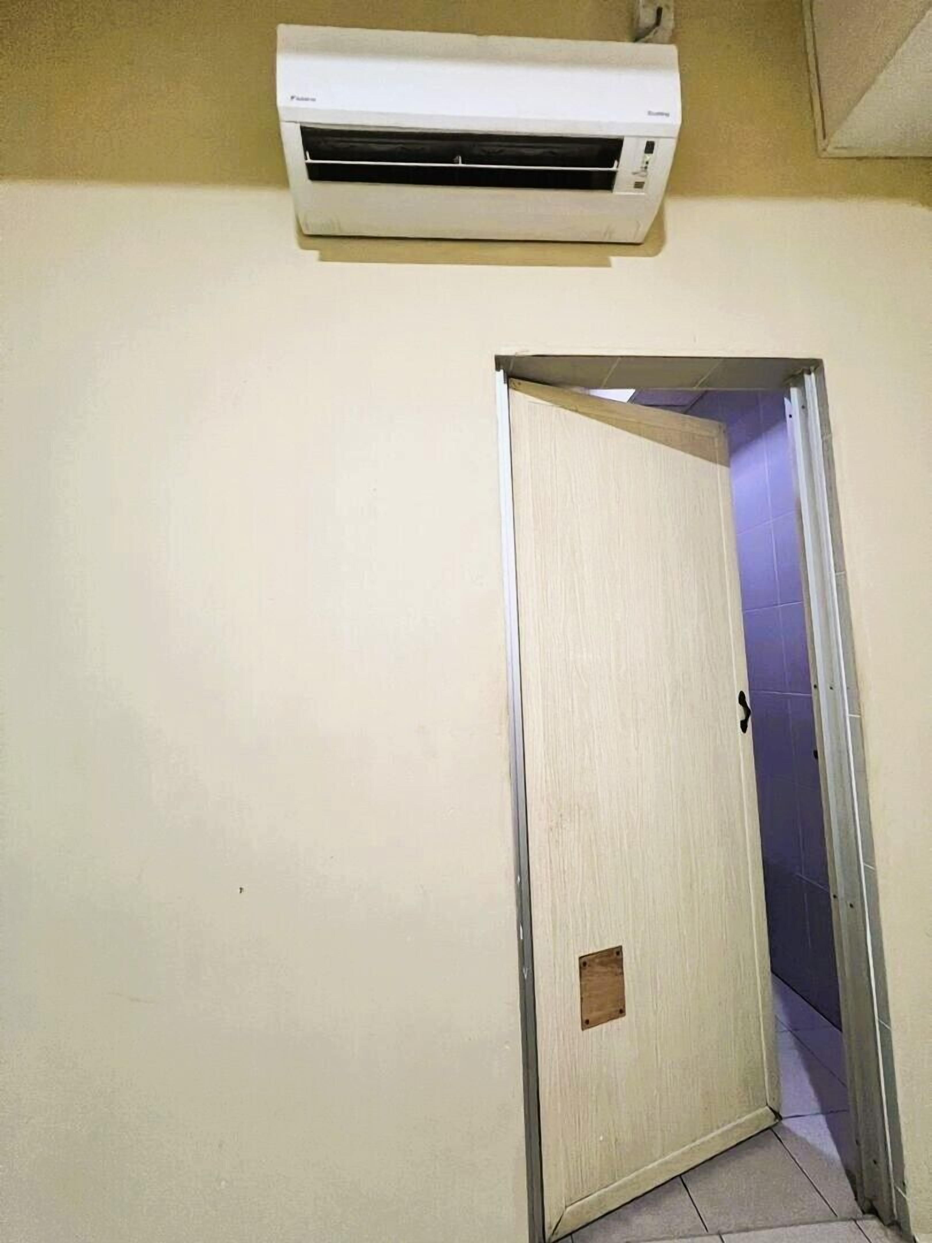 Standard Twin Room | Desk, free WiFi, bed sheets