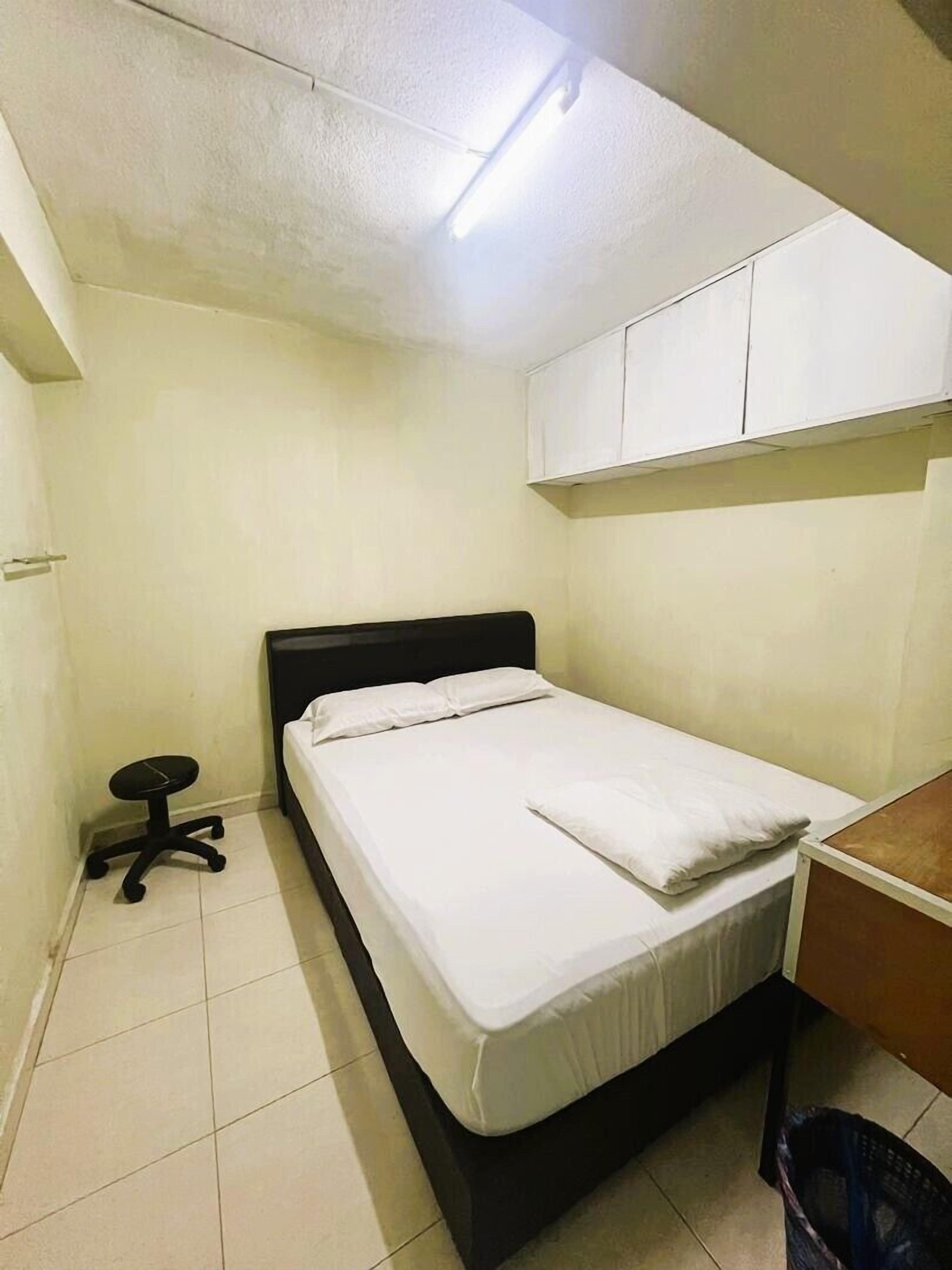 Standard Double Room, 1 Queen Bed | Desk, free WiFi, bed sheets