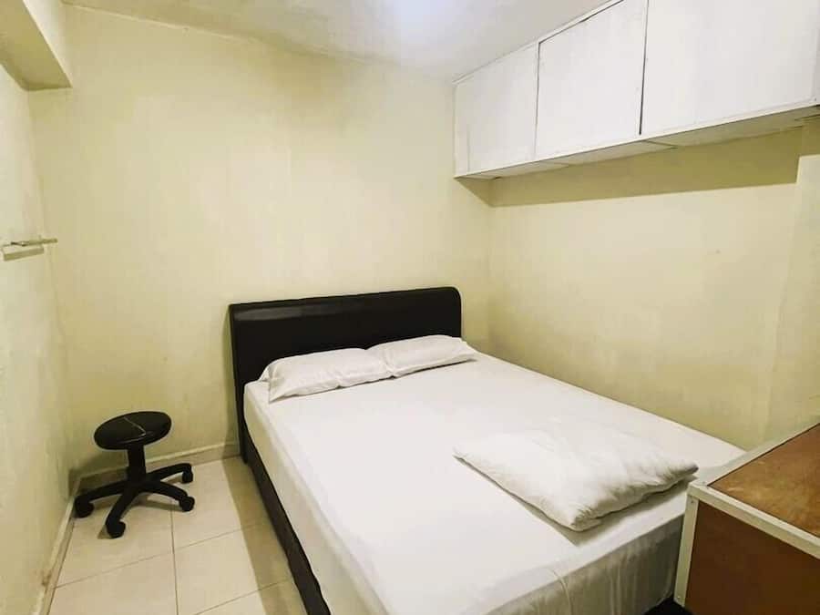 Standard Double Room, 1 Queen Bed | Desk, free WiFi, bed sheets