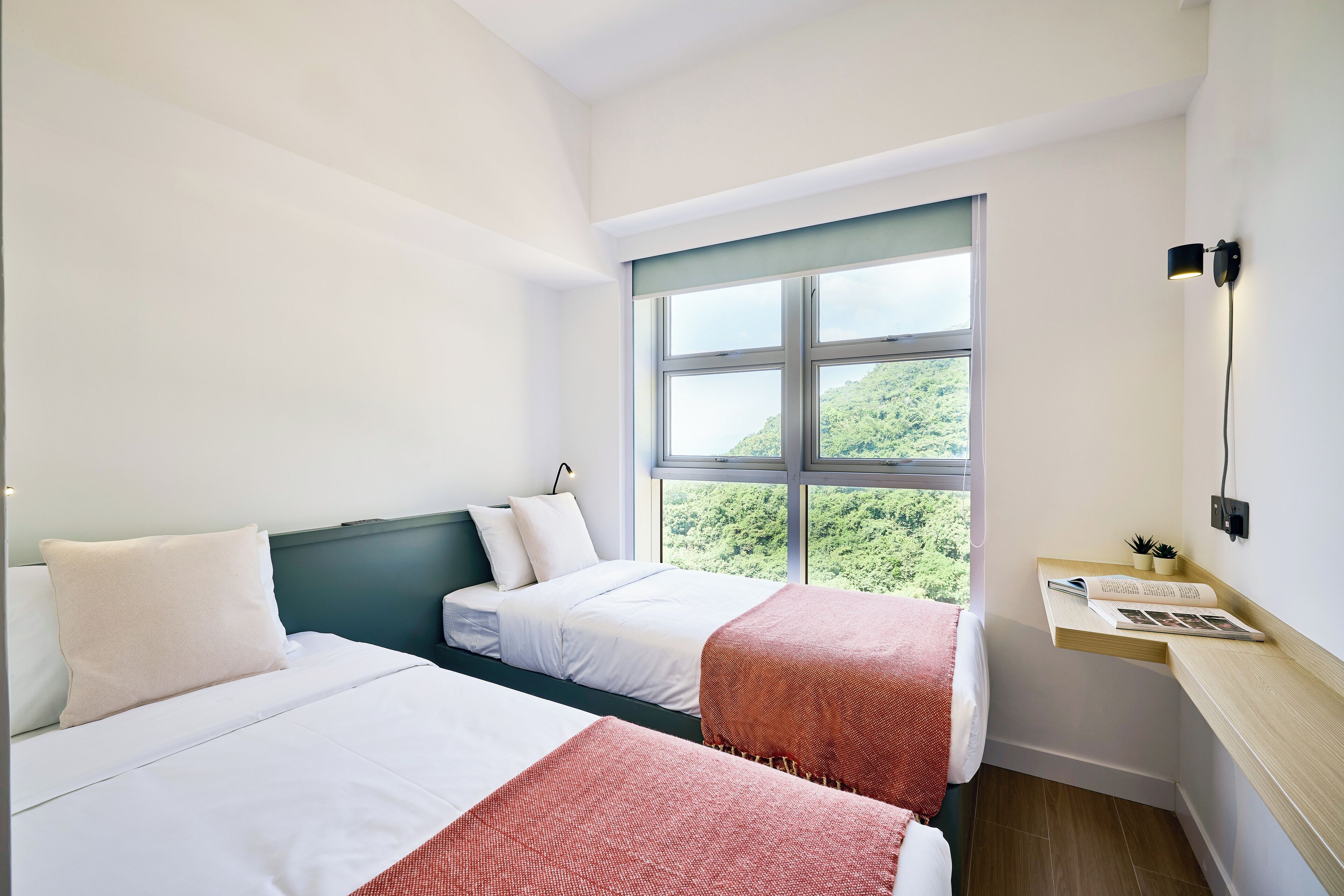 客房內保險箱、書桌、遮光布/窗簾、免費無線上網