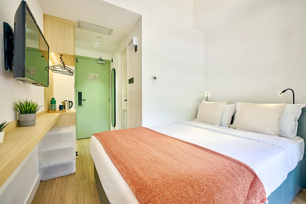 In-room safe, desk, blackout curtains, free WiFi