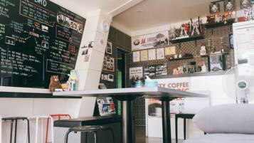 Snack bar