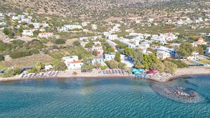 Aerial view - Elegant Maisonette Garden near Beach (Aegina)