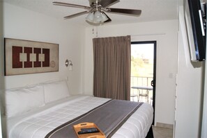 1 makuuhuone, silitysrauta/-lauta, internet, vuodevaatteet