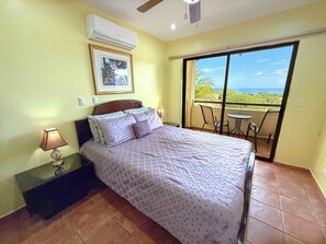 2 dormitoris, caixa forta a l'habitació i planxa i posts de planxar 