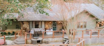 5-Star Home EVADES the Storm! Now take 15% off Sun thru Thur through December 15