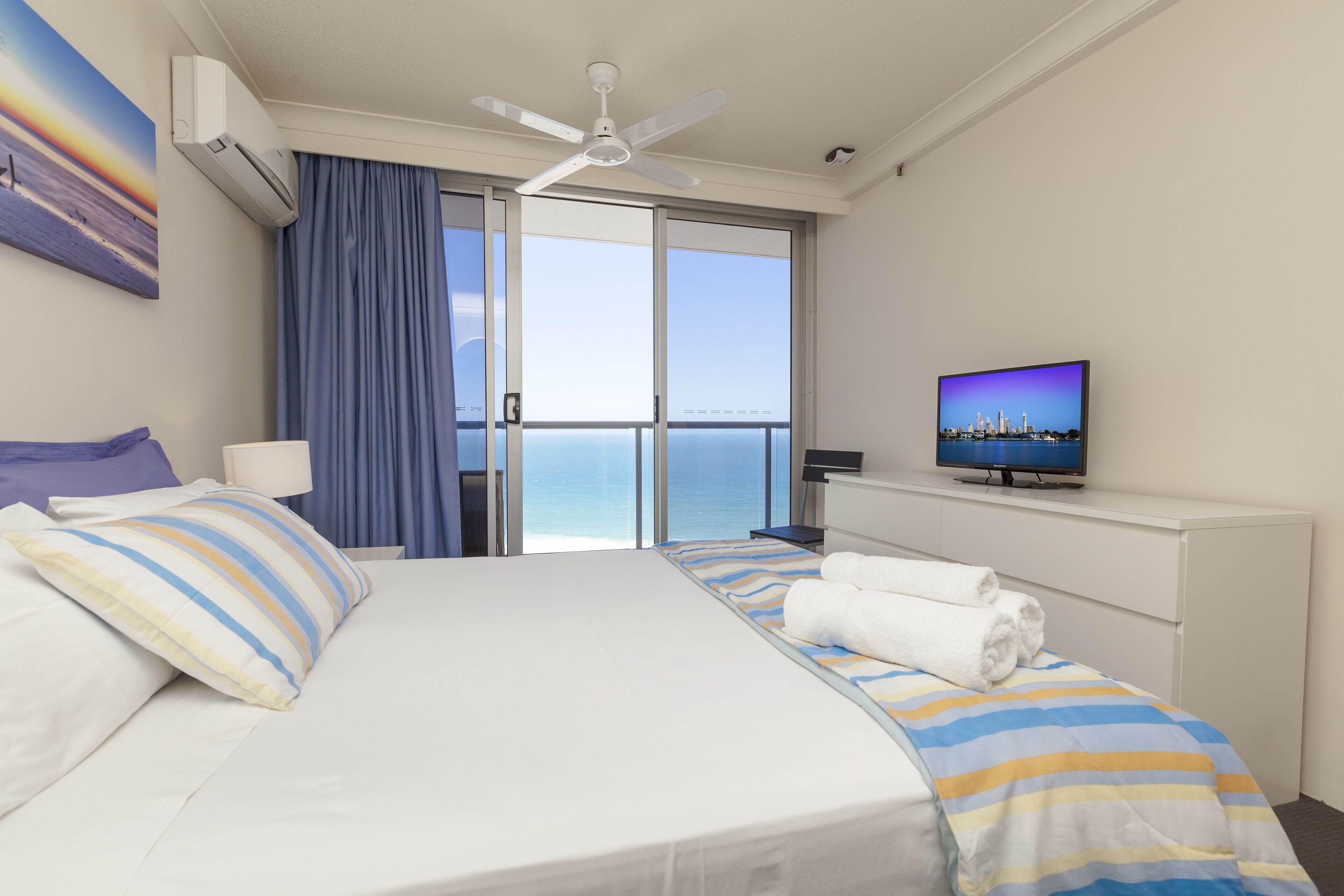 Sensational Beach & Ocean views. Free fast Wifi. Best Location — image 18