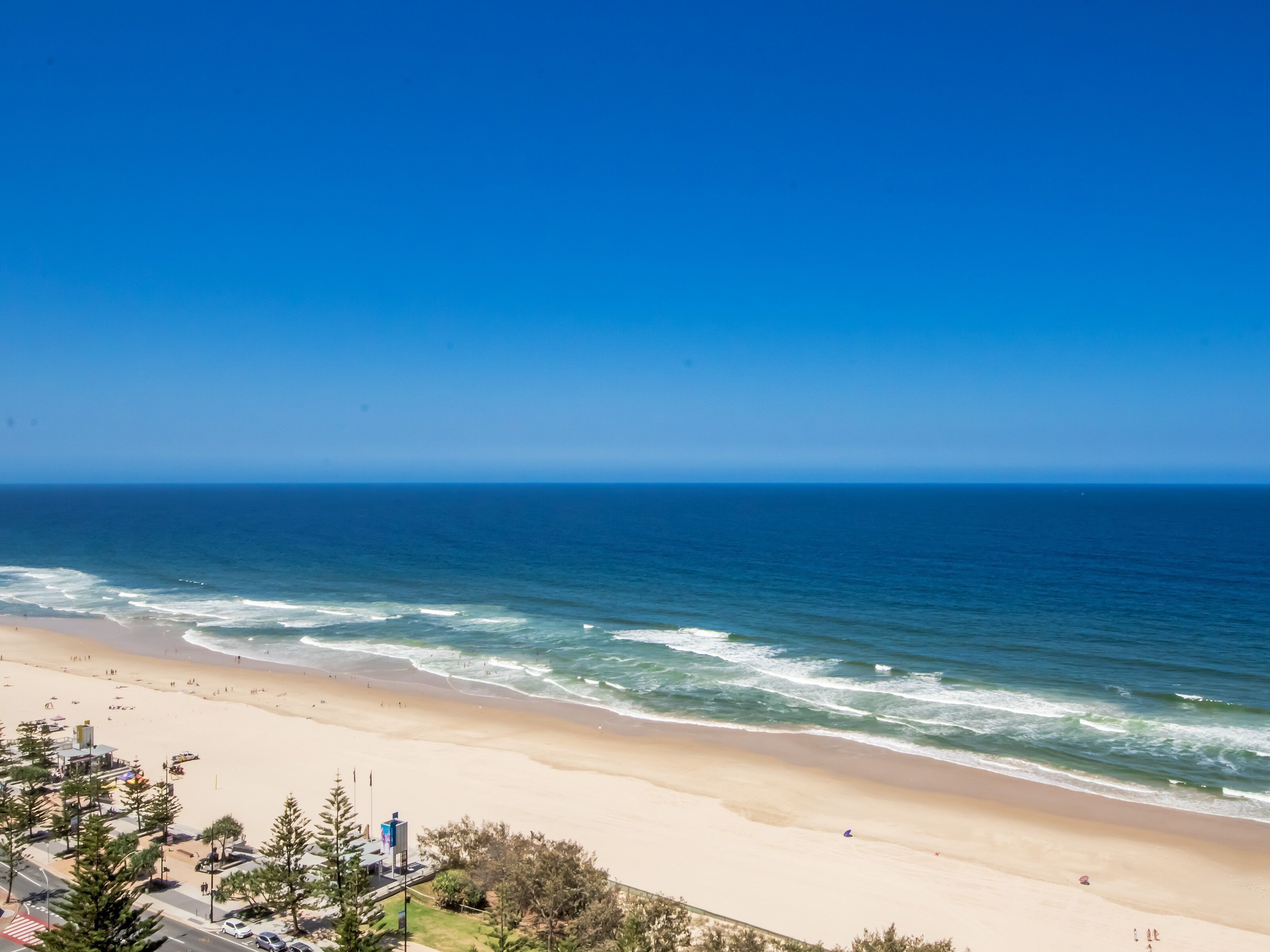 Sensational Beach & Ocean views. Free fast Wifi. Best Location — image 22
