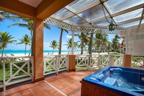 Apartment on fantastic beach!!!
