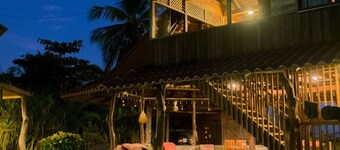 Totobe Resort - Rom med balkong og havutsikt