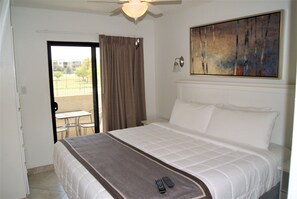 1 makuuhuone, silitysrauta/-lauta, internet, vuodevaatteet