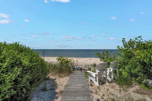 Luxury Beach Cottage: Wineries, Shopping & The Hamptons