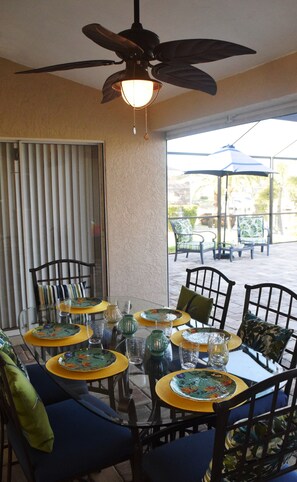Outdoor dining