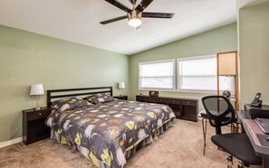 3 bedrooms, iron/ironing board, free WiFi, bed sheets