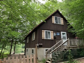 Exterior - Year Round Waterfront Chalet in Amazing Private Location!! (Conway)