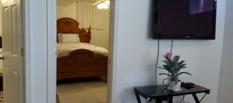 2BR Unit Walking to Georgetown Univercity DC MedStar Safe Super price