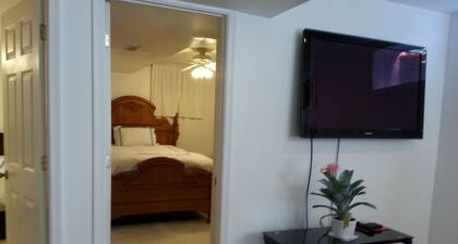 2BR Unit Walking to Georgetown Univercity DC MedStar Safe Super price