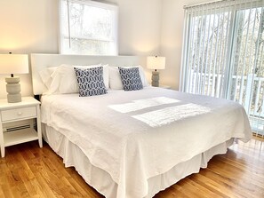 3 habitaciones, escritorio, tabla de planchar con plancha y wifi gratis 