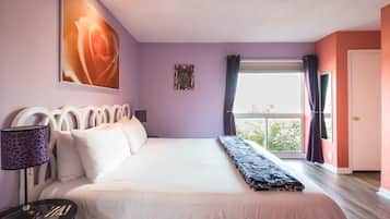 1 bedroom, memory foam beds, iron/ironing board, free WiFi