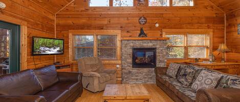 Smart TV, chimenea, consola de videojuegos